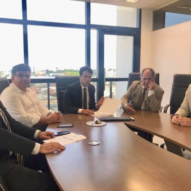 Prefeito de Caaporã assina acordo proposto pelo MPPB para por fim aos lixões do Litoral da Paraíba