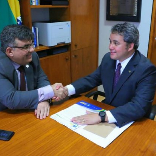 Em visita ao Ministério das Cidades, prefeito de Caaporã busca liberação de emendas para obras