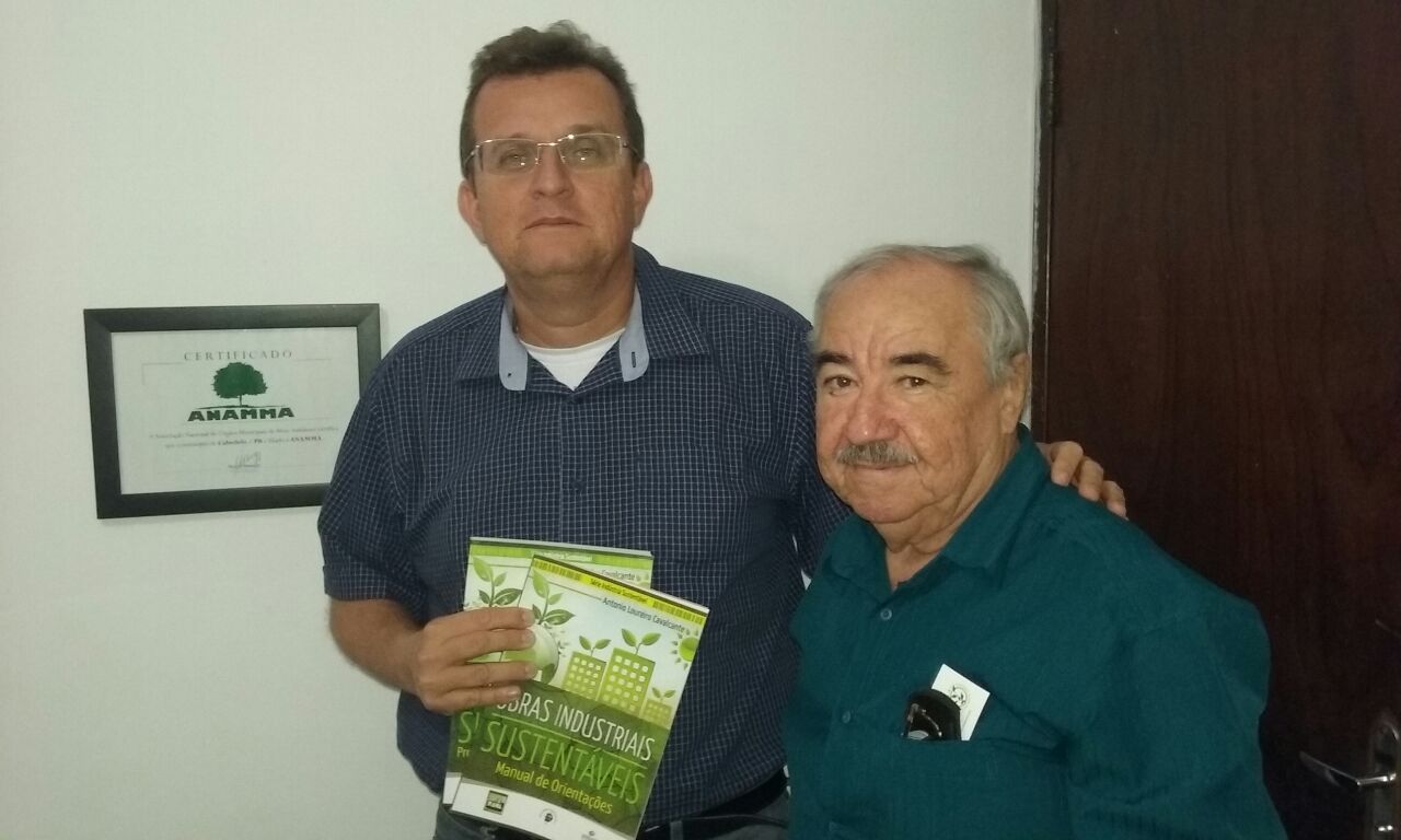 Visita do Secretário Eng. Antonio Loureiro Cavalcante ao Secretário de Meio Ambiente, Pesca e Aquicultura de Cabedelo, Dr. Walber Farias.