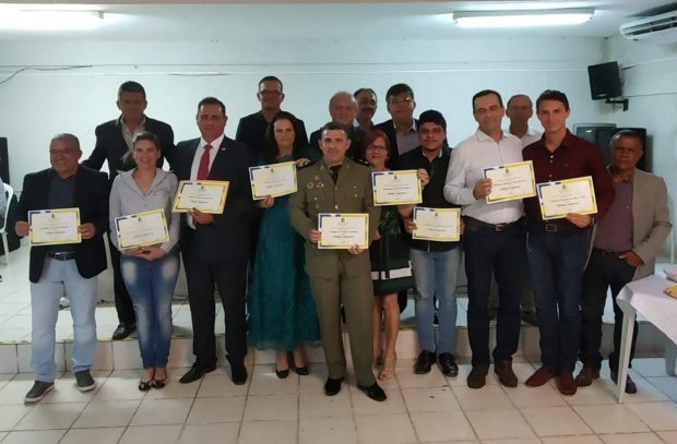 Câmara de Caaporã homenageia profissionais da LafargeHolcim