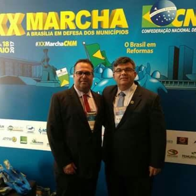 Prefeito de Caaporã participa da Marcha dos prefeitos em Brasília e busca recursos