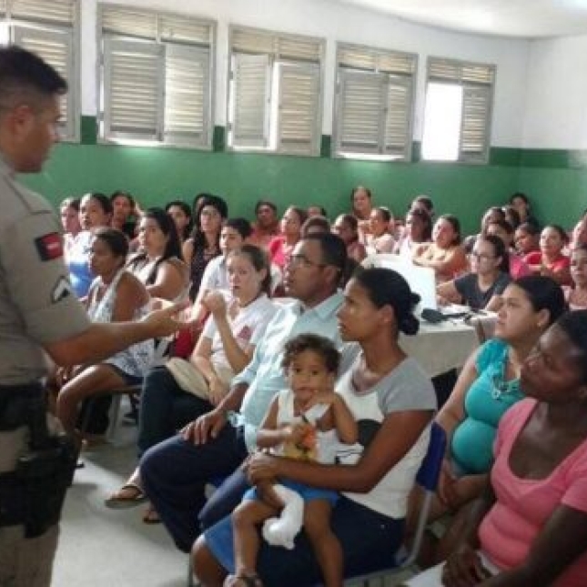 Proerd realiza palestra com familiares de alunos da escola municipal Rita Araújo, em Caaporã