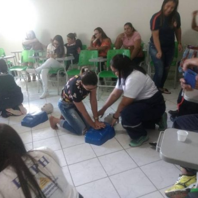 Profissionais de enfermagem de Caaporã participam de capacitação em urgência e emergência