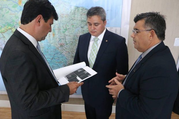 Em Brasília, prefeito garante emendas para saúde e infraestrutura de Caaporã