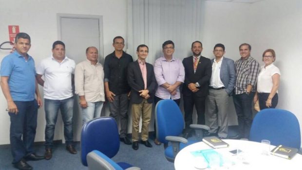 Prefeito de Caaporã e CDL se reúnem com superintendência e pedem reabertura do Banco do Brasil