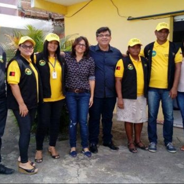 Prefeito de Caaporã faz entrega de fardamento e inicia atualização salarial dos conselheiros tutelares