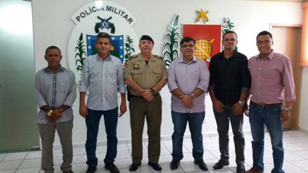 Prefeito se reúne com comandante da PM e disponibiliza área para instalação de Batalhão em Caaporã